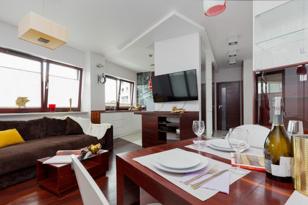 Spacious Suite With A Hammock And Terrace By Renters Prestige Warsaw Ngoại thất bức ảnh
